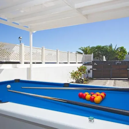 Oleander Villa *